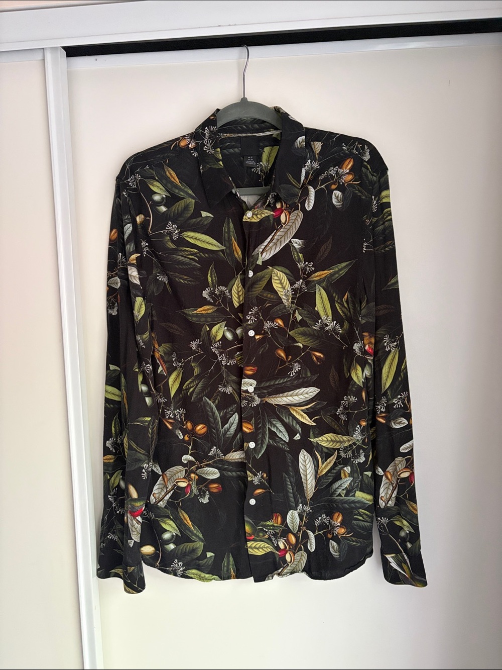 H&M Black Tropical Print Shirt